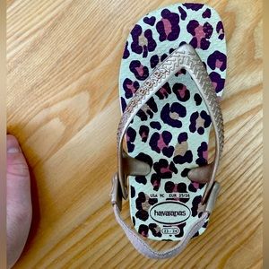 Havaianas kids flip flops - super cute - size USA 9